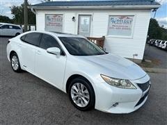 2013 Lexus ES 300h 