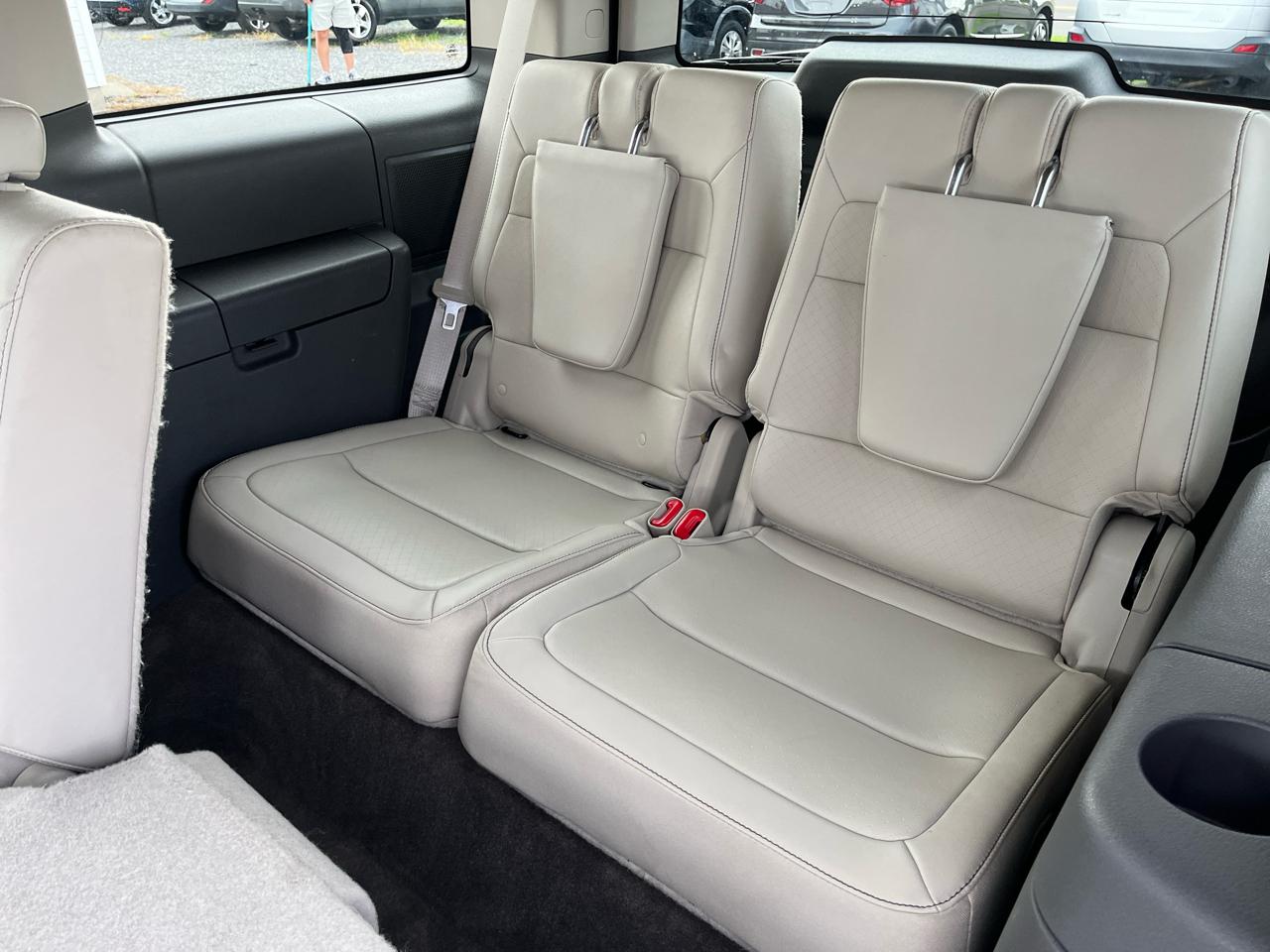 Ford Flex 4dr Limited FWD 2011