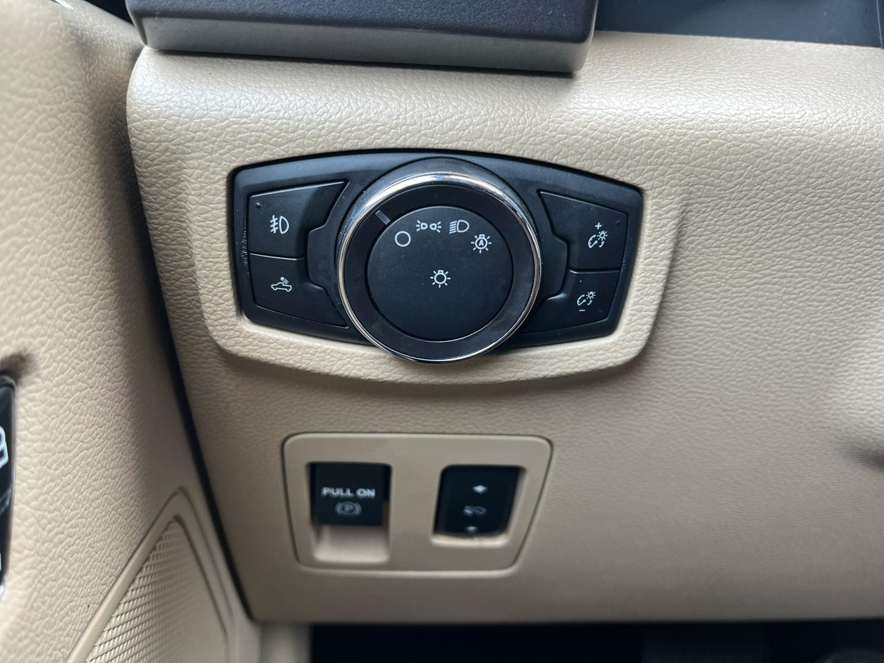 Ford F-150 XLT 2WD SuperCrew 5.5' Box 2018
