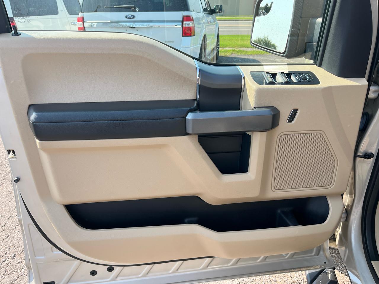 Ford F-150 XLT 2WD SuperCrew 5.5' Box 2018