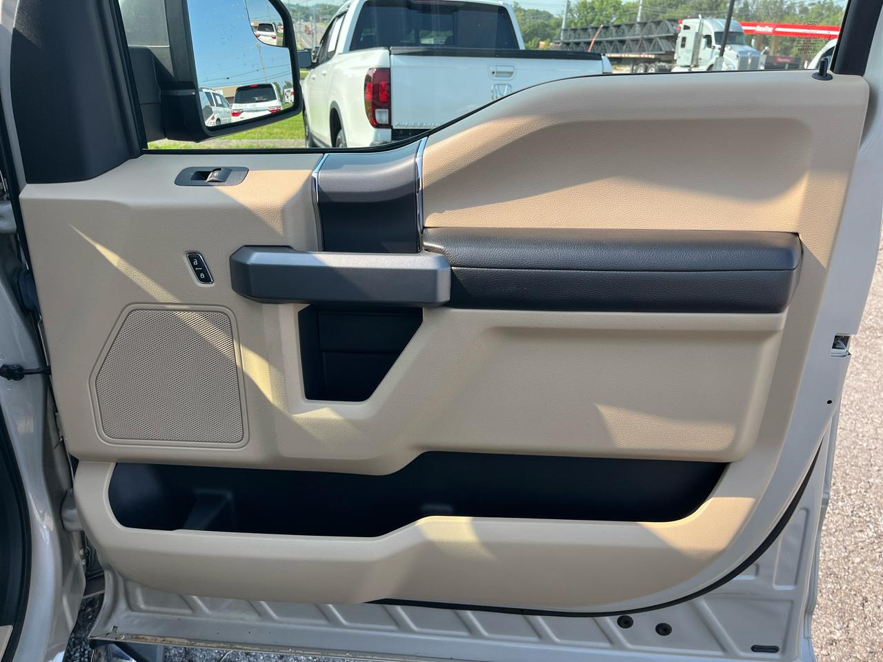 Ford F-150 XLT 2WD SuperCrew 5.5' Box 2018