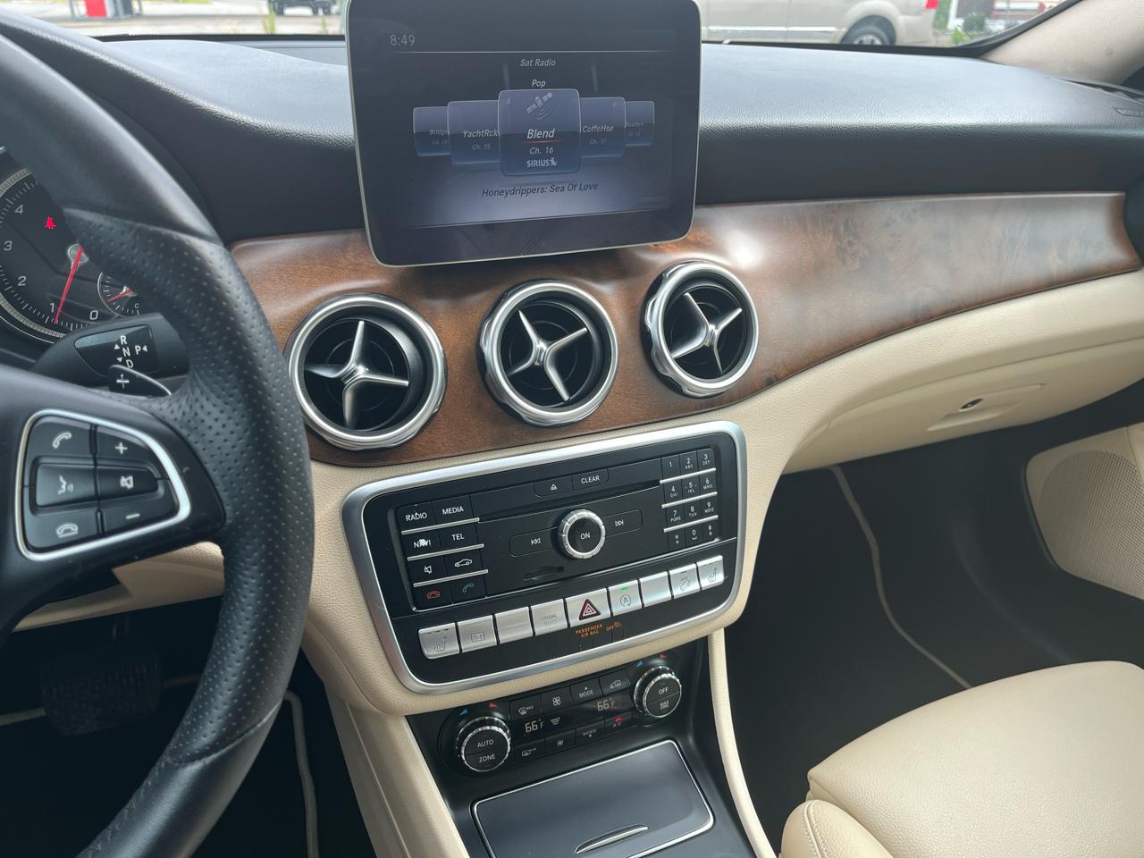 Mercedes-Benz GLA GLA 250 4MATIC SUV 2018