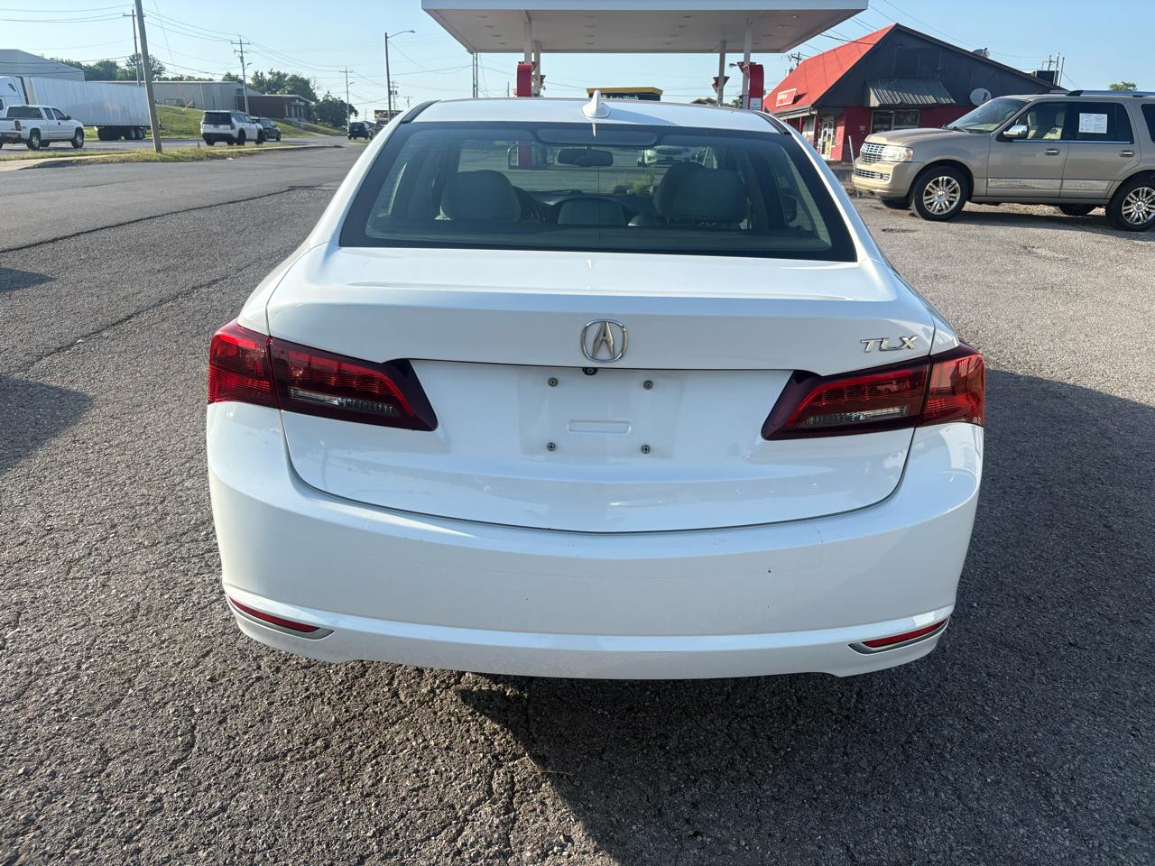 Acura TLX 4dr Sdn FWD 2015