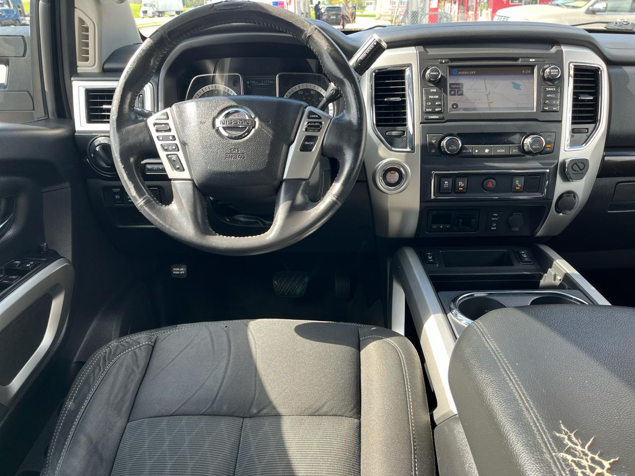 Nissan Titan XD 4x2 Gas Crew Cab SV 2017