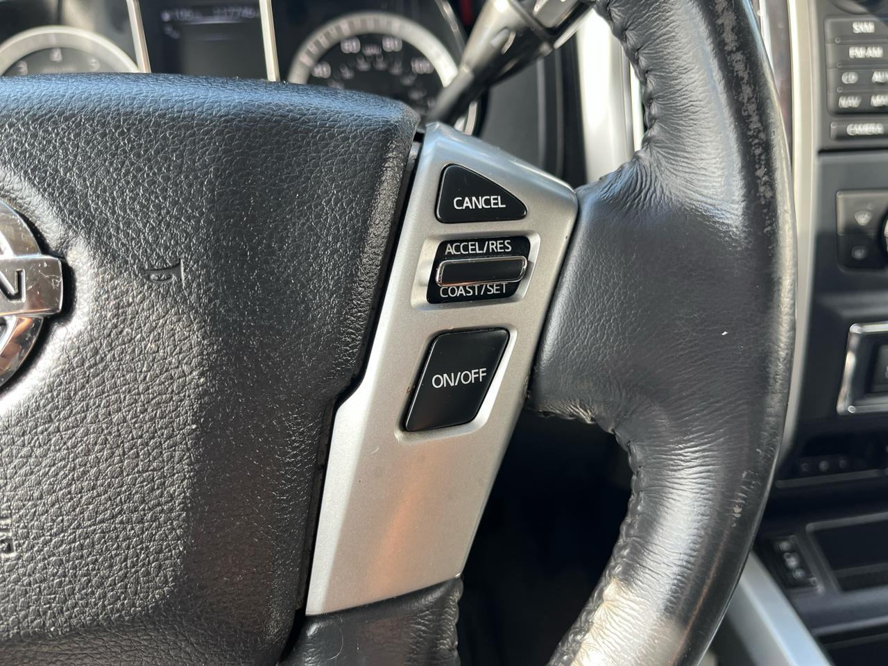 Nissan Titan XD 4x2 Gas Crew Cab SV 2017