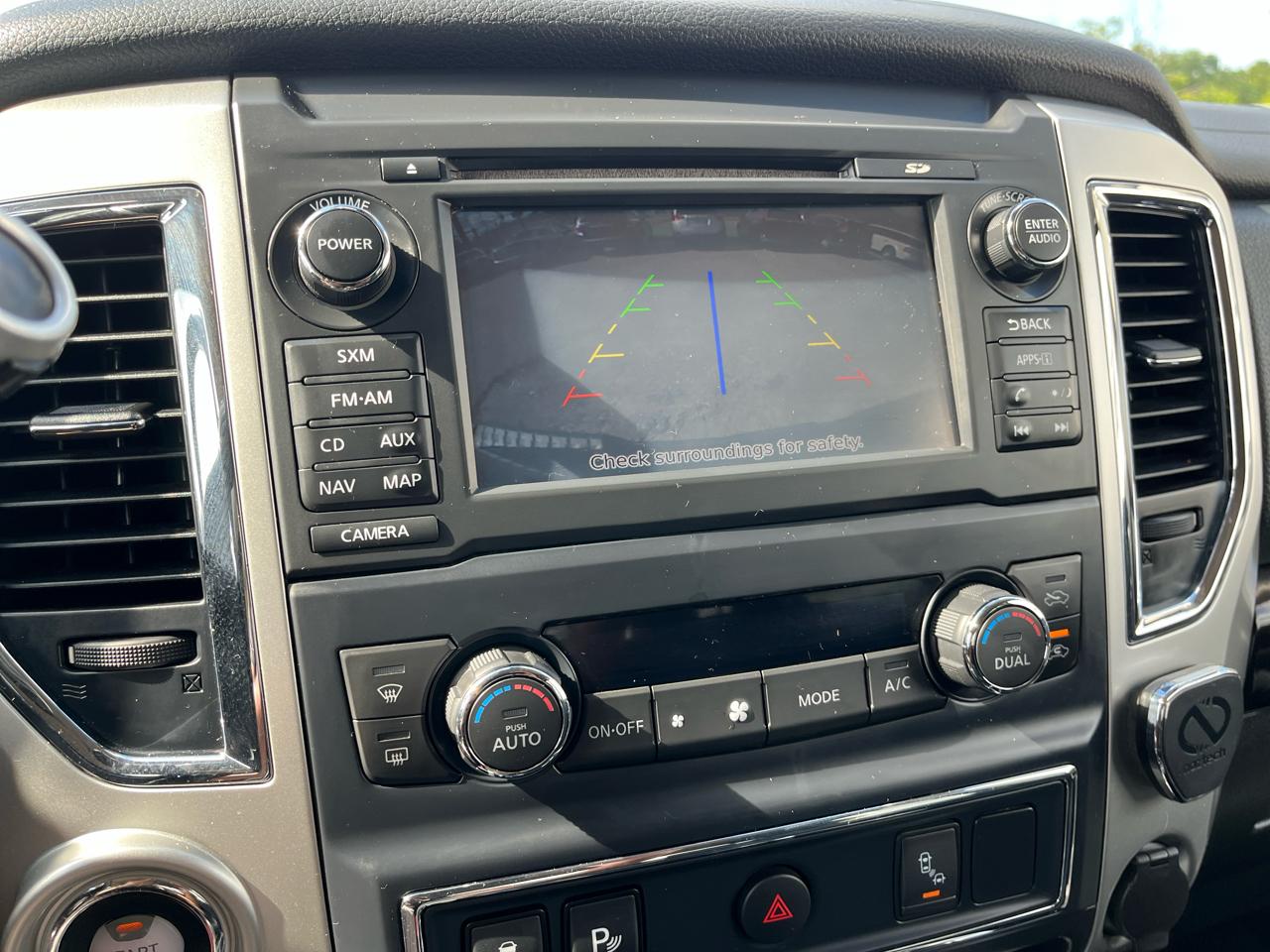 Nissan Titan XD 4x2 Gas Crew Cab SV 2017