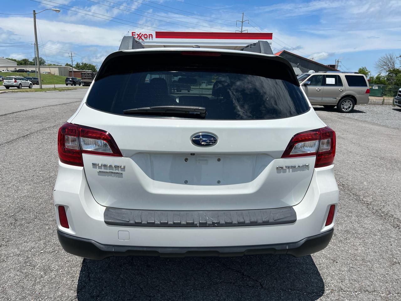 Subaru Outback 4dr Wgn 2.5i Limited 2015