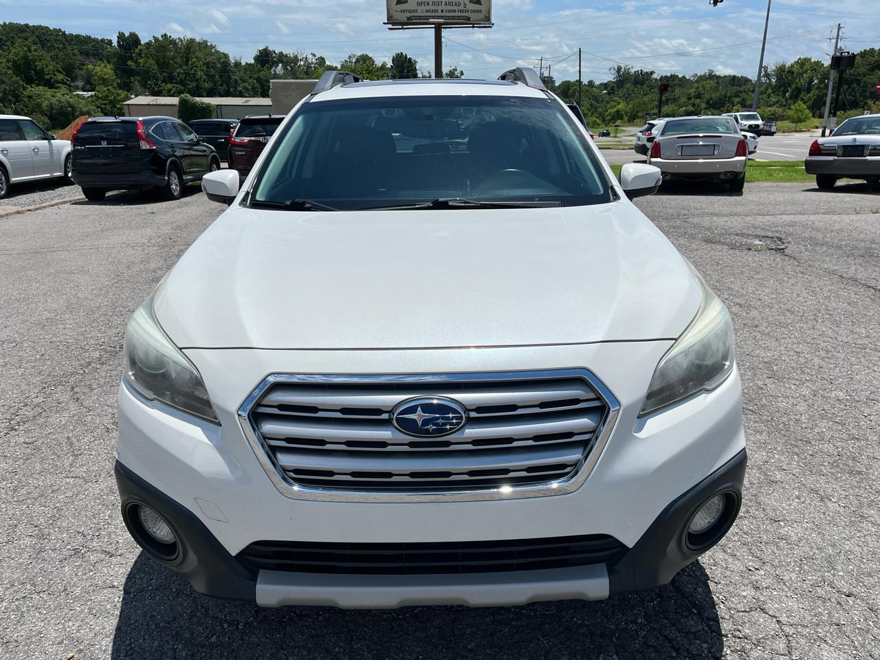 Subaru Outback 4dr Wgn 2.5i Limited 2015