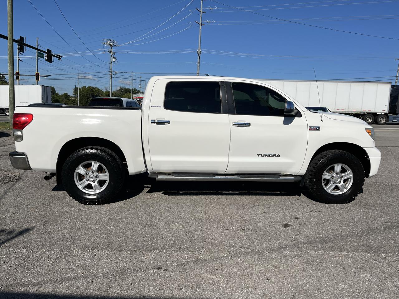 Toyota Tundra 4WD Truck CrewMax 5.7L V8 6-Spd AT LTD (Natl) 2008