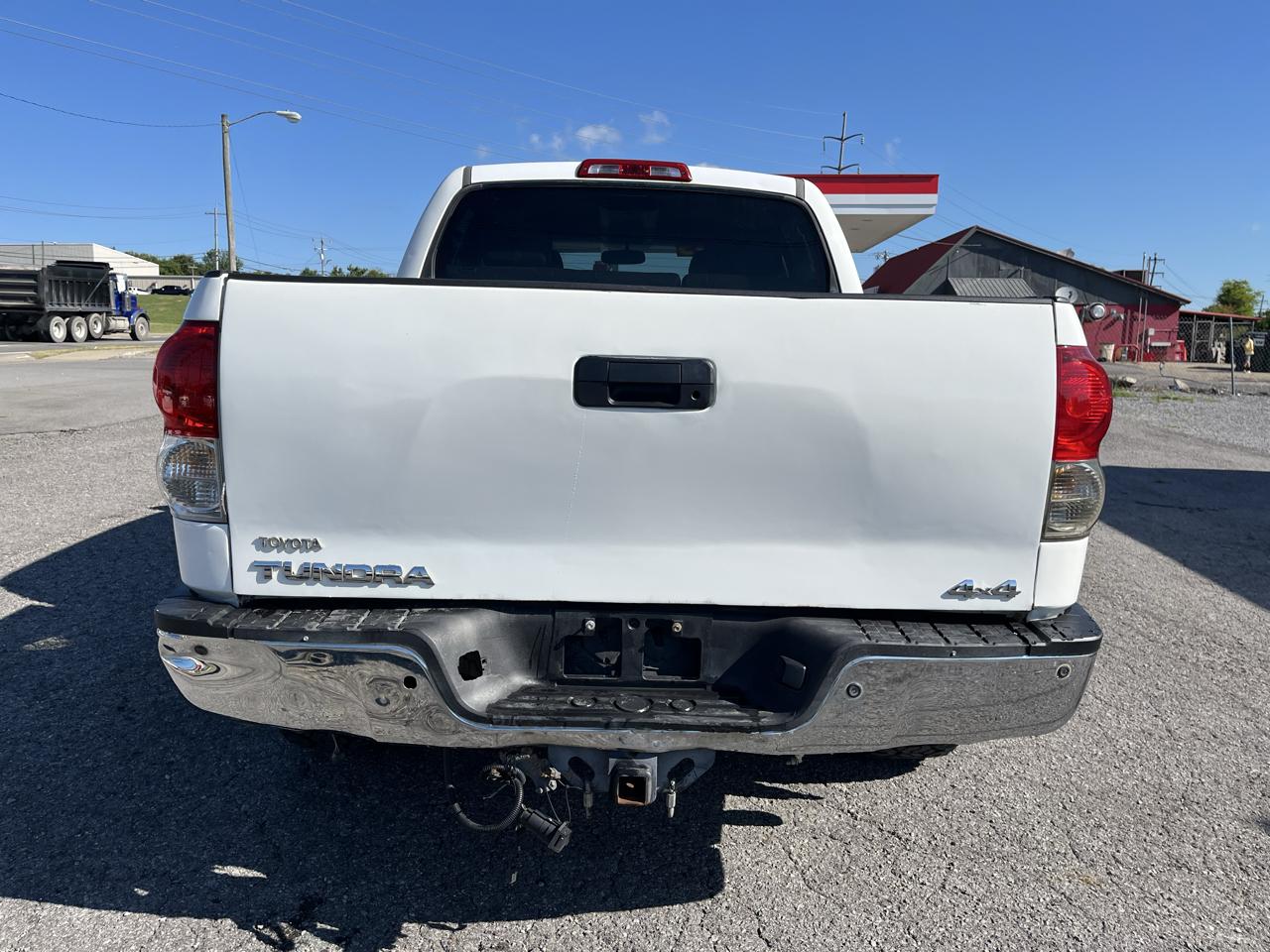 Toyota Tundra 4WD Truck CrewMax 5.7L V8 6-Spd AT LTD (Natl) 2008