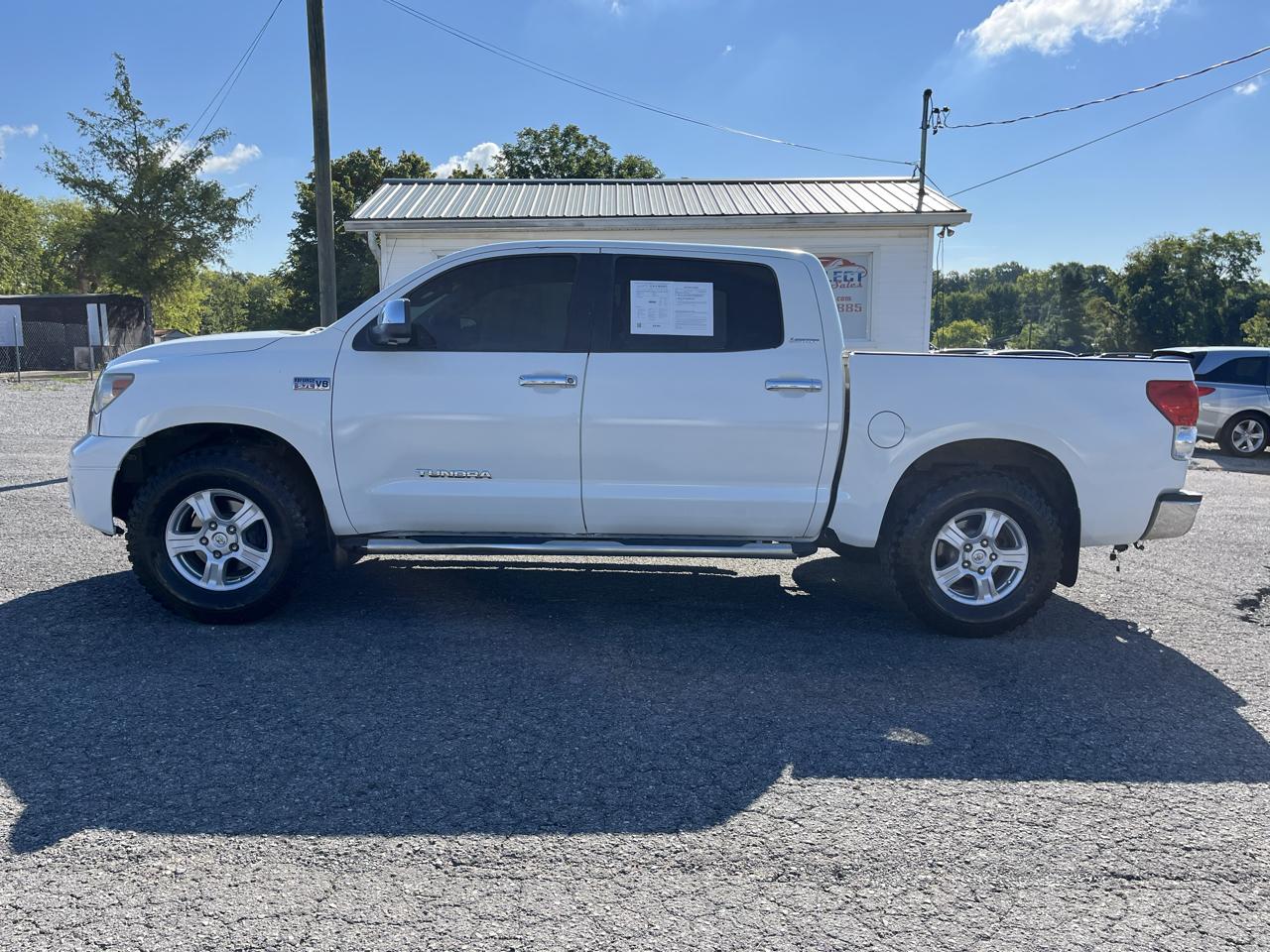 Toyota Tundra 4WD Truck CrewMax 5.7L V8 6-Spd AT LTD (Natl) 2008