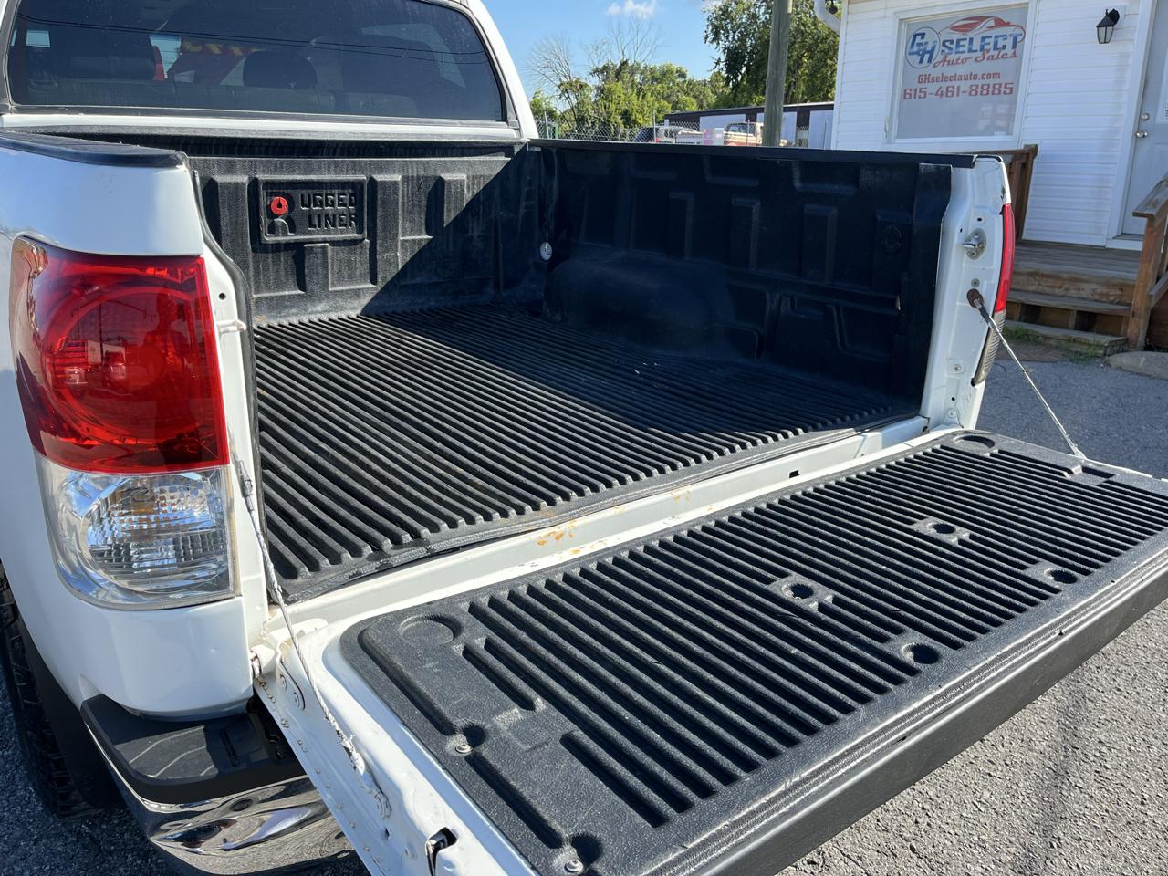 Toyota Tundra 4WD Truck CrewMax 5.7L V8 6-Spd AT LTD (Natl) 2008