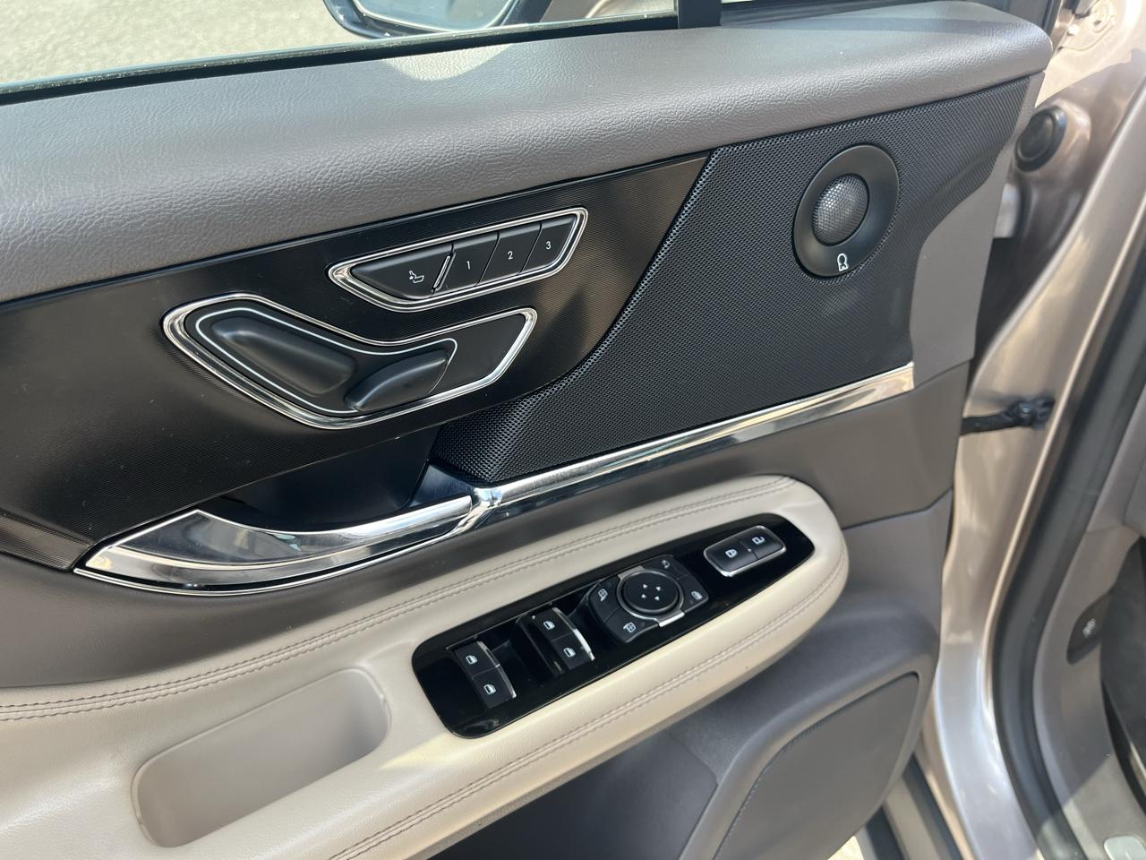 Lincoln Corsair Reserve FWD 2020