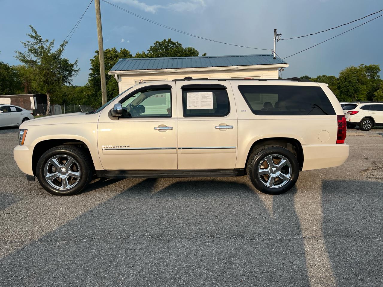 Chevrolet Suburban 2WD 4dr 1500 LTZ 2011