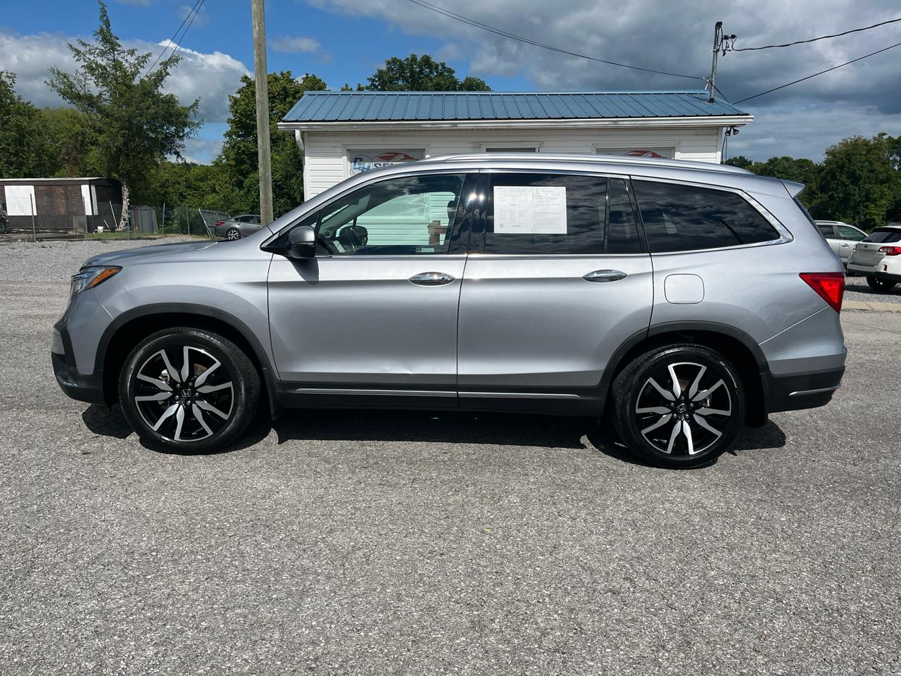 Honda Pilot Touring 7-Passenger 2WD 2021