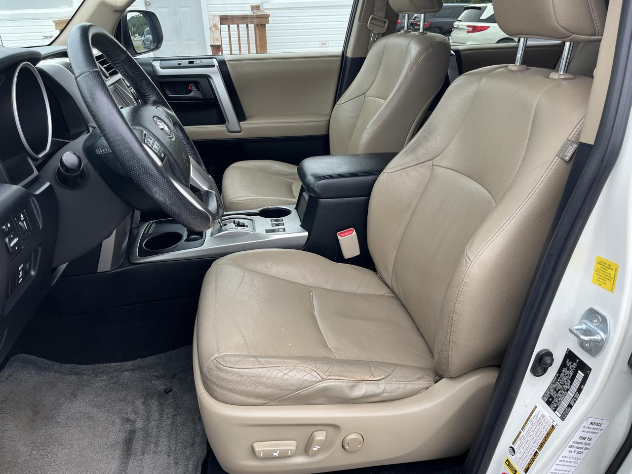 Toyota 4Runner RWD 4dr V6 Limited (Natl) 2011