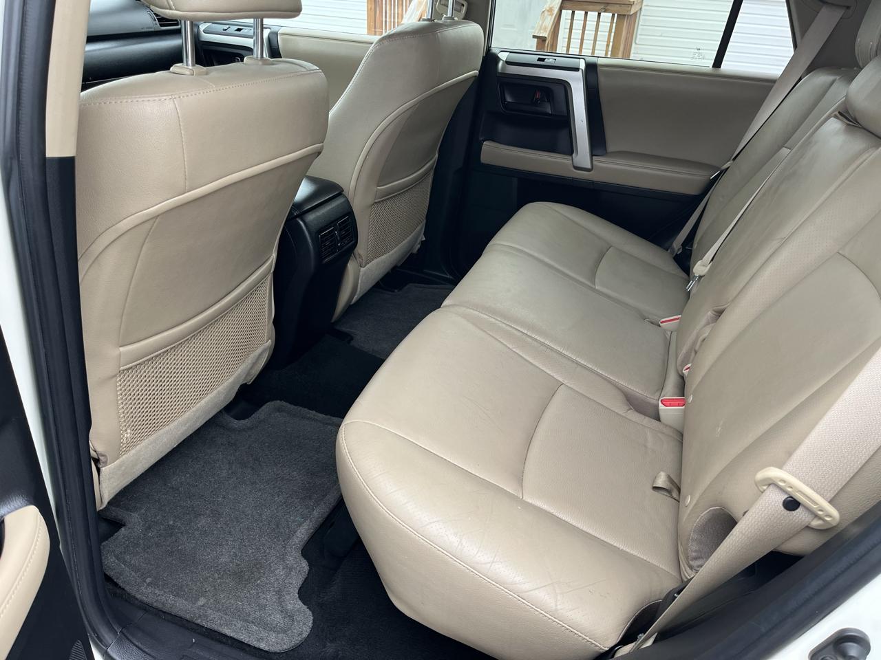 Toyota 4Runner RWD 4dr V6 Limited (Natl) 2011