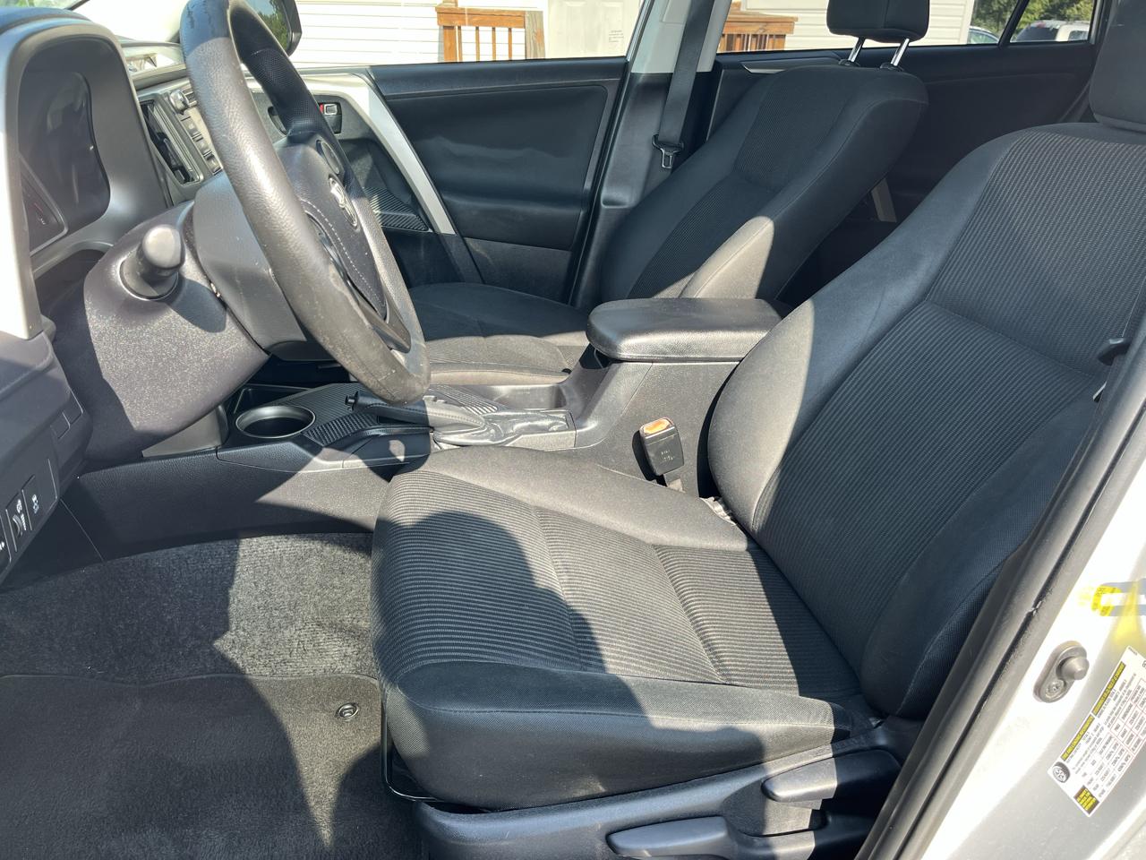 Toyota RAV4 FWD 4dr LE (Natl) 2014
