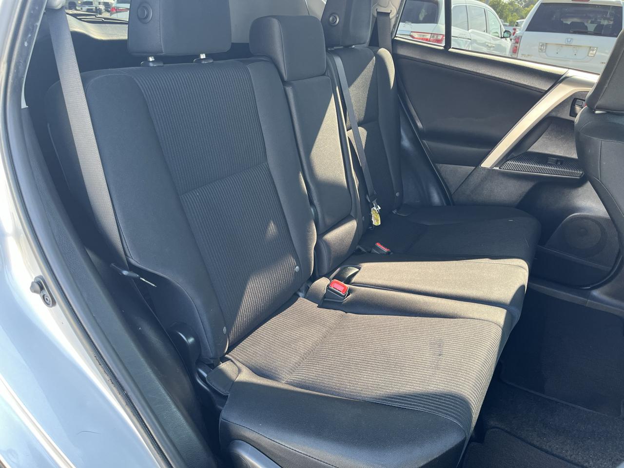 Toyota RAV4 FWD 4dr LE (Natl) 2014