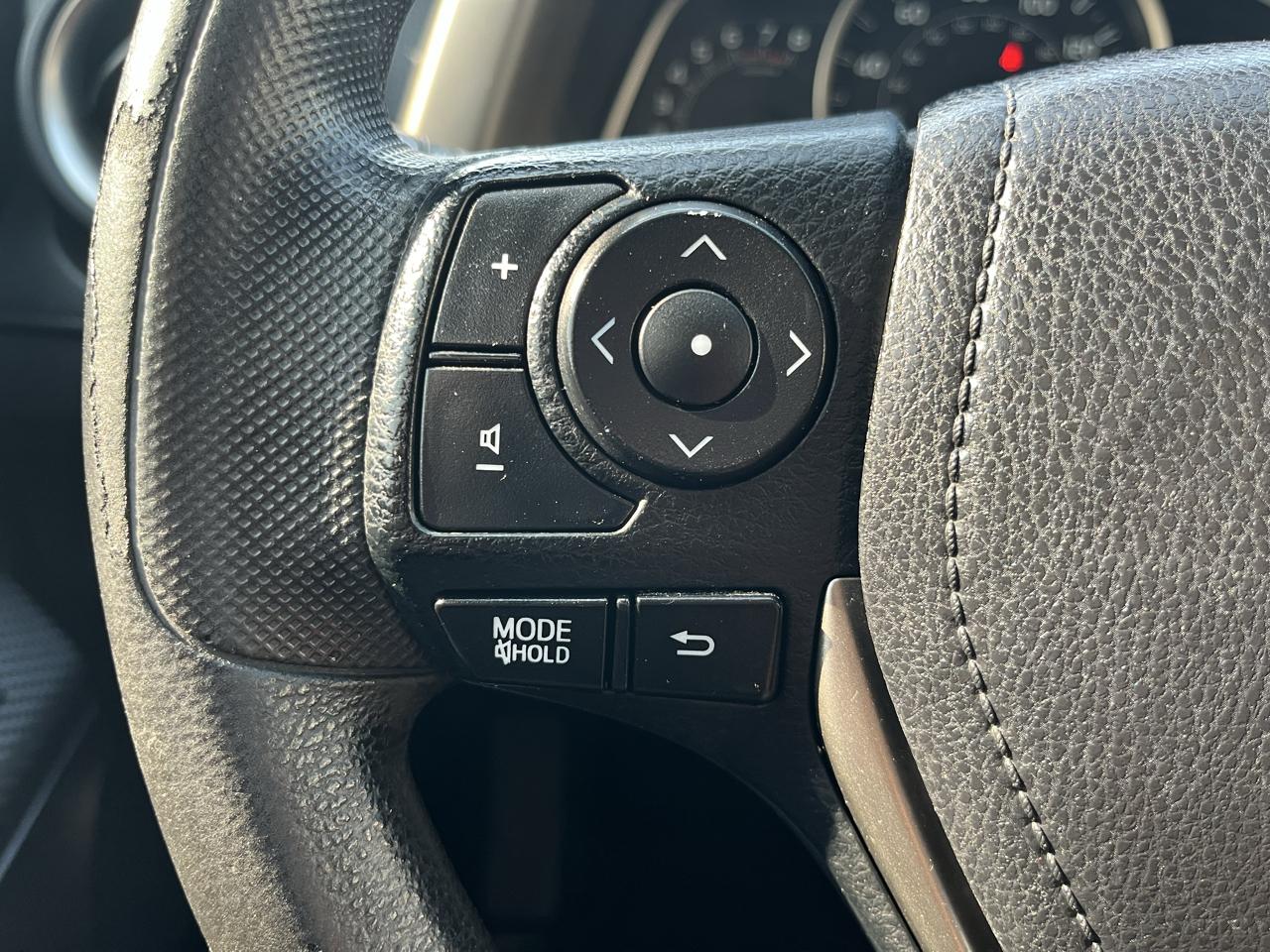 Toyota RAV4 FWD 4dr LE (Natl) 2014
