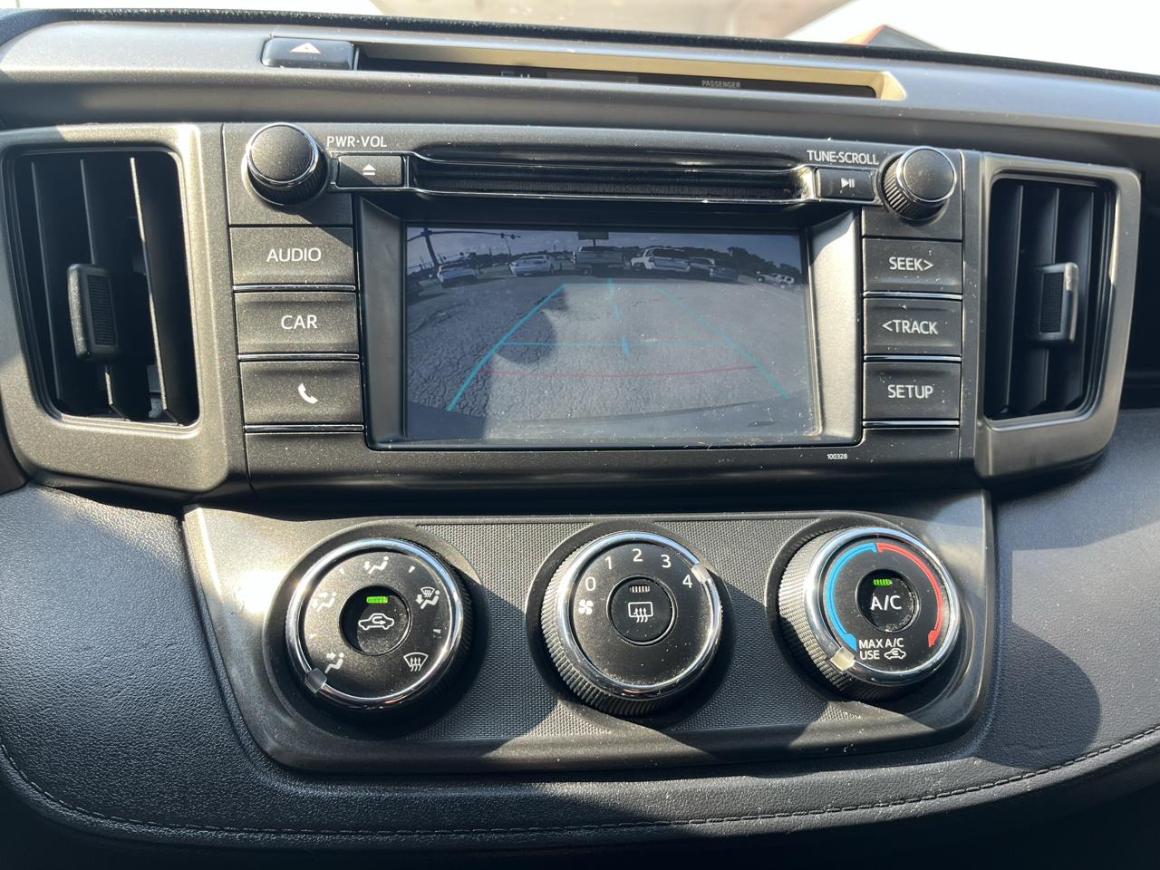 Toyota RAV4 FWD 4dr LE (Natl) 2014