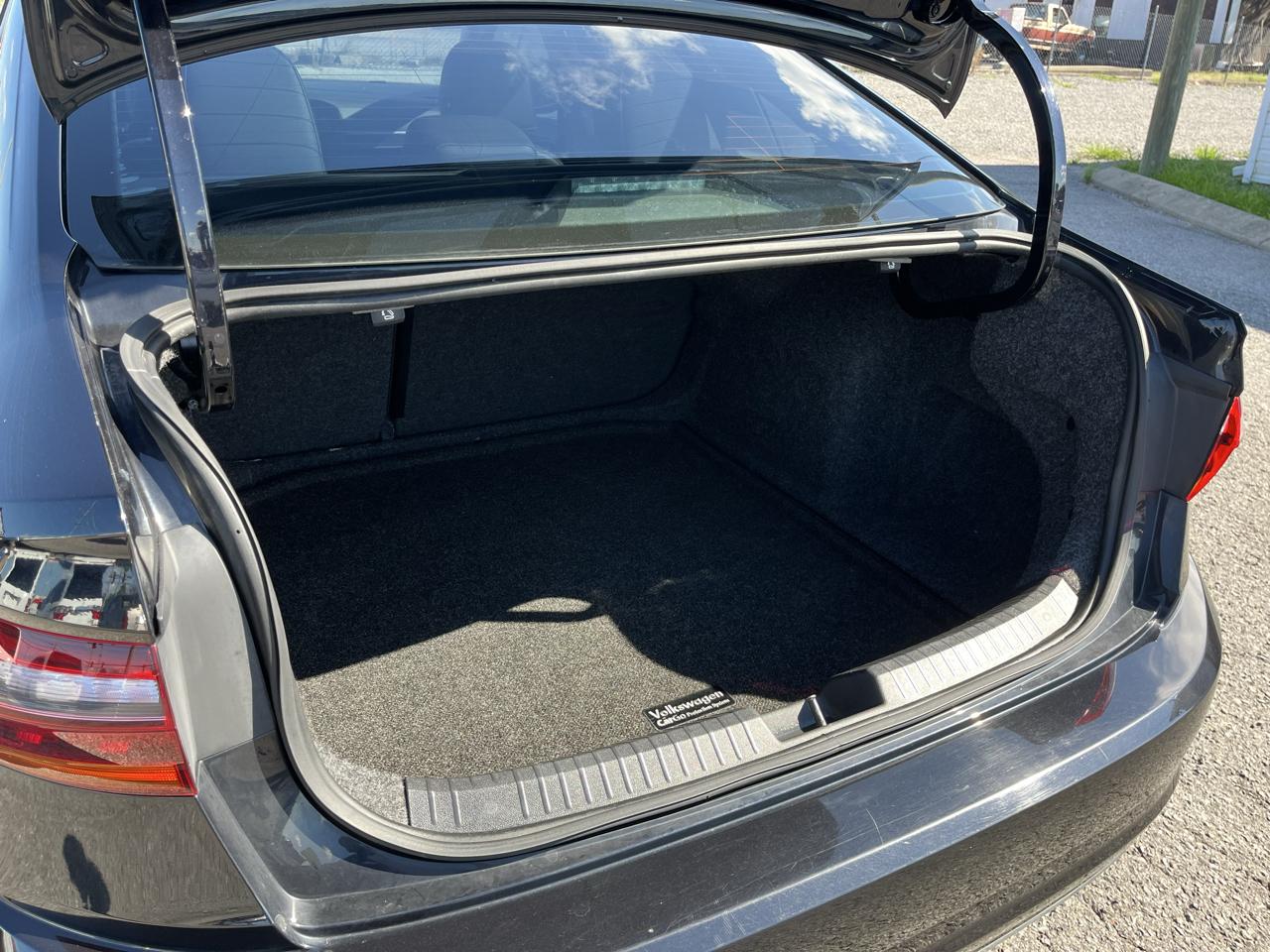 Volkswagen Jetta SEL Auto w/SULEV 2019