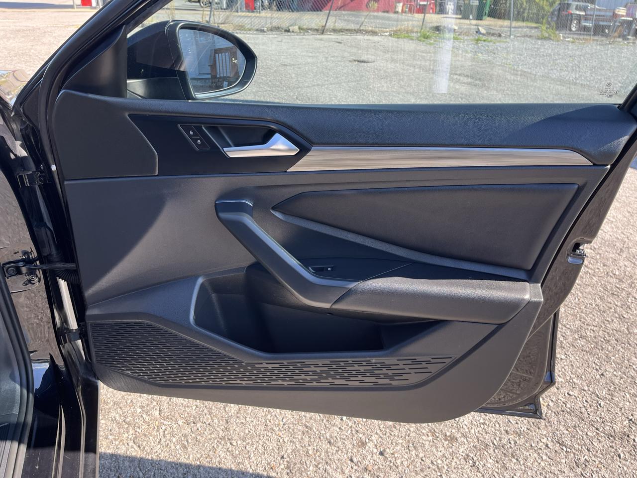 Volkswagen Jetta SEL Auto w/SULEV 2019