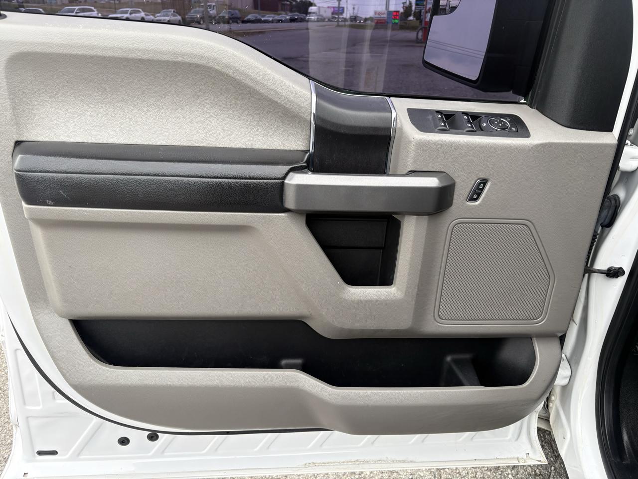 Ford F-150 XLT 2WD SuperCrew 5.5' Box 2018