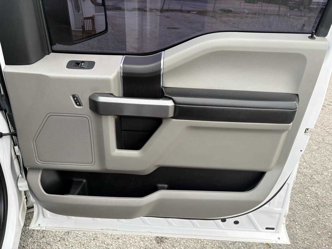 Ford F-150 XLT 2WD SuperCrew 5.5' Box 2018