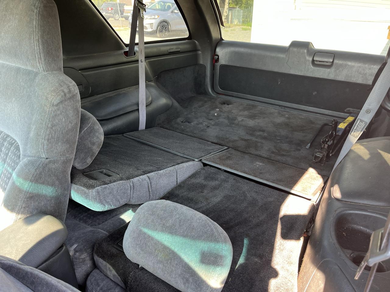 Chevrolet Blazer 2dr 4WD LS 2000