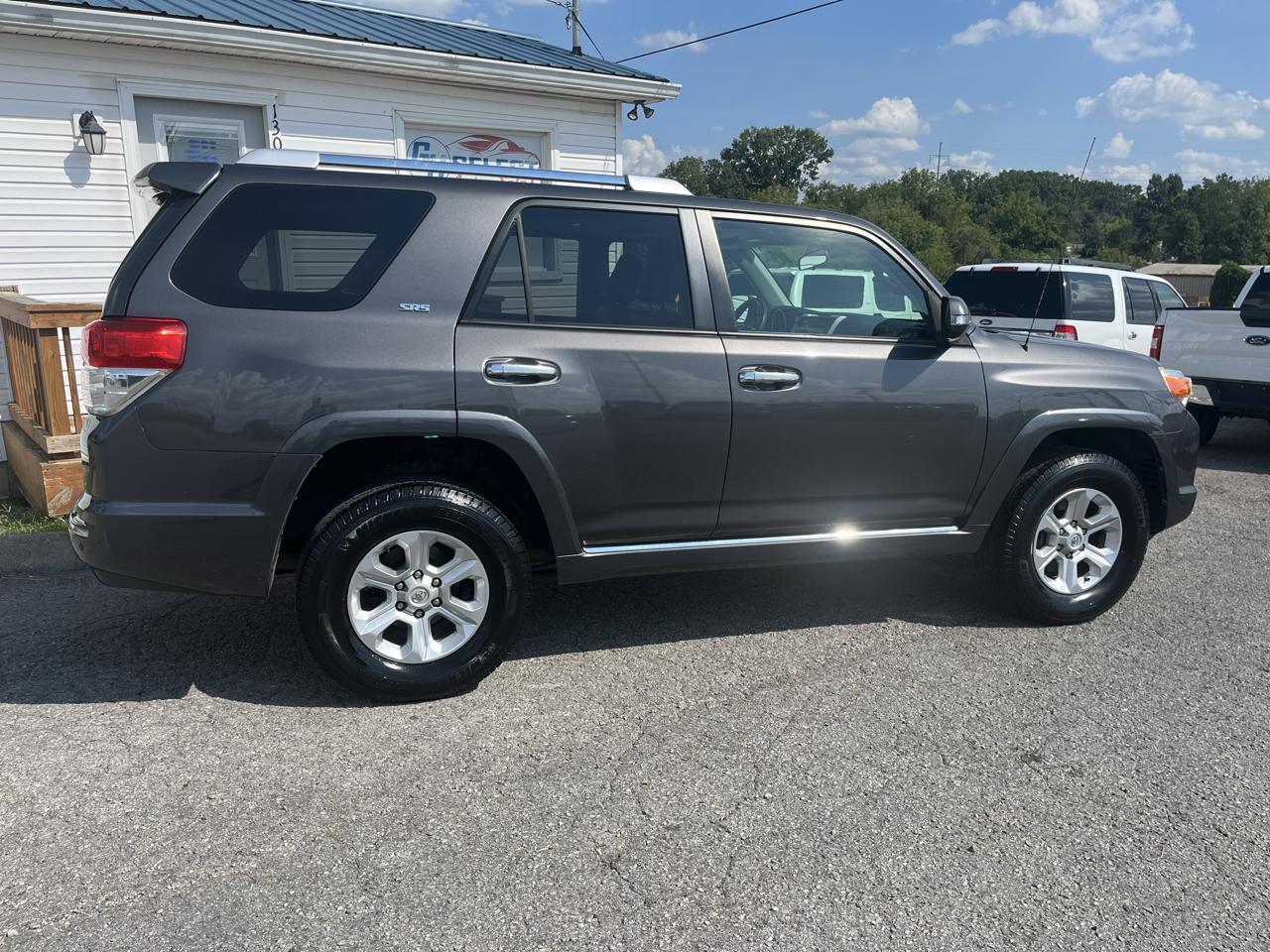 Toyota 4Runner 4WD 4dr V6 Trail (Natl) 2011