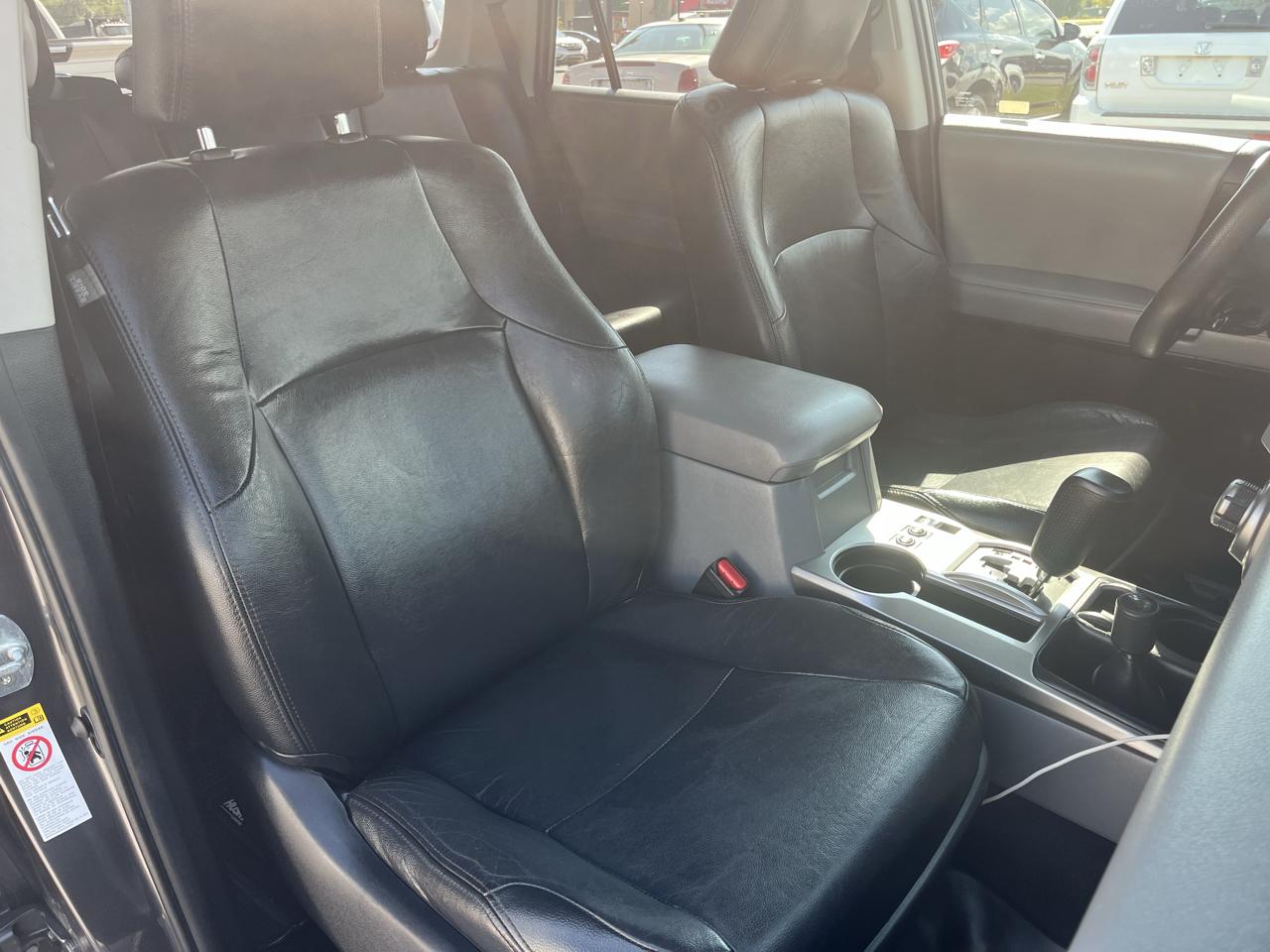 Toyota 4Runner 4WD 4dr V6 Trail (Natl) 2011