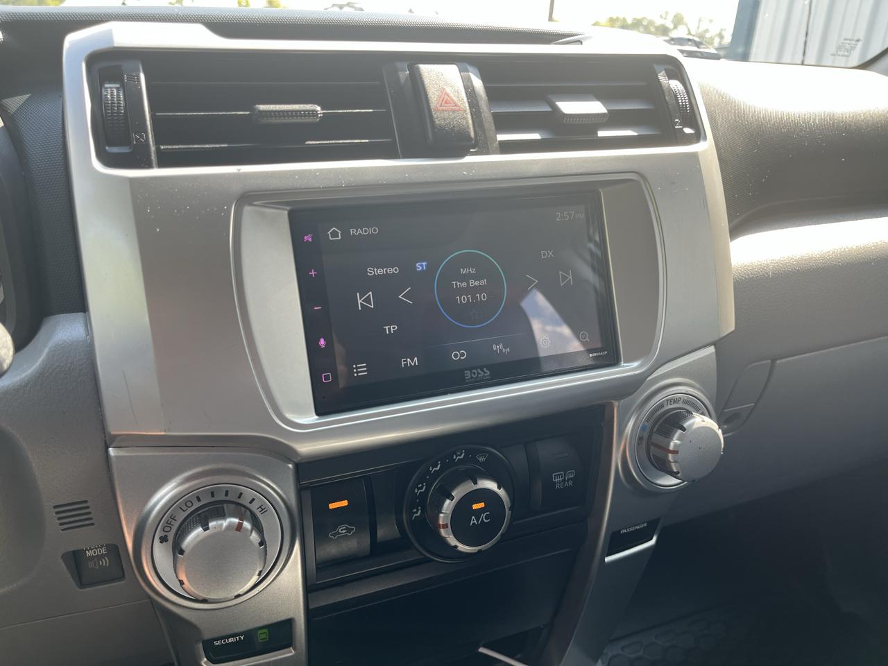 Toyota 4Runner 4WD 4dr V6 Trail (Natl) 2011