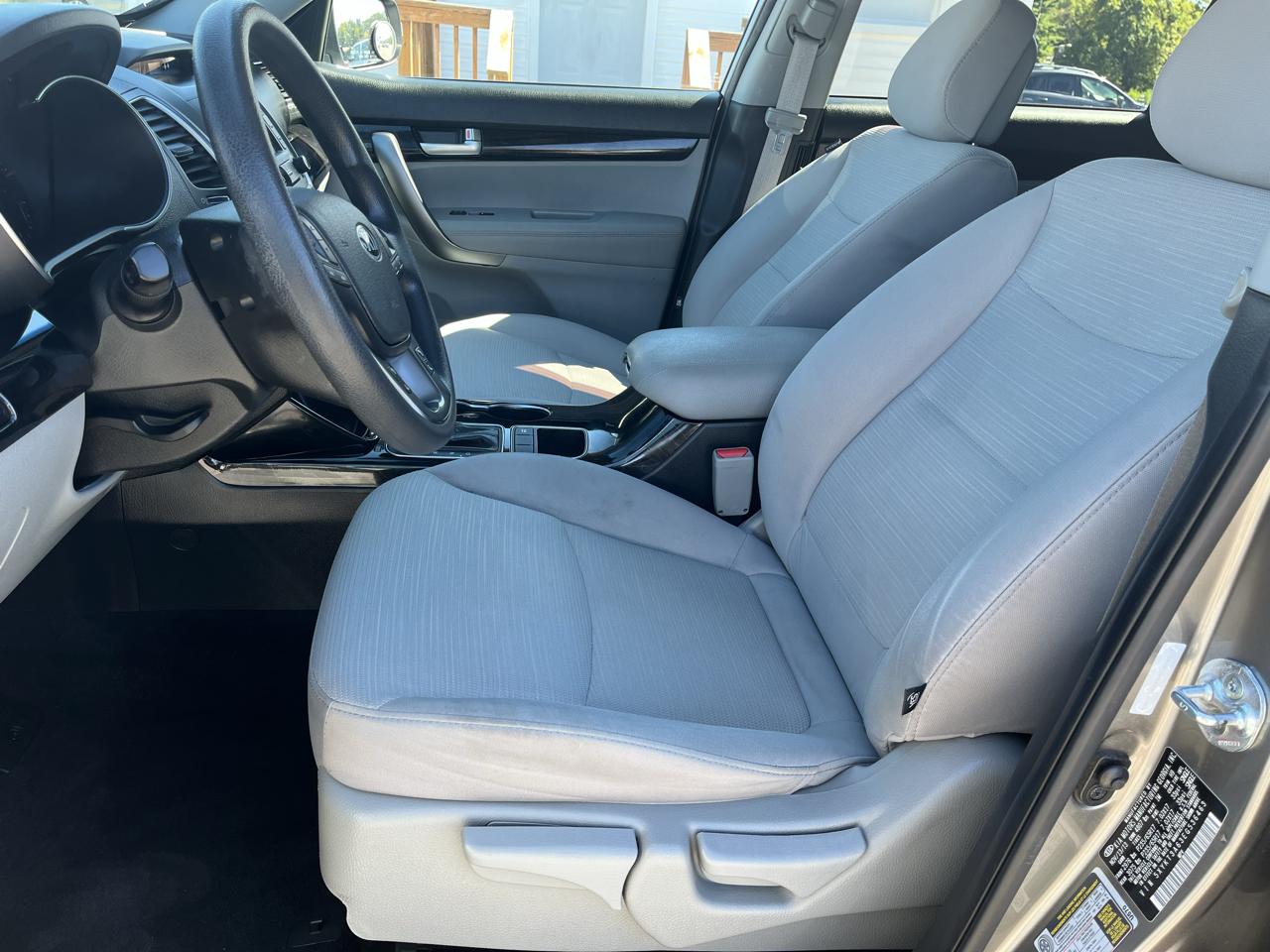 Kia Sorento 2WD 4dr I4 LX 2014