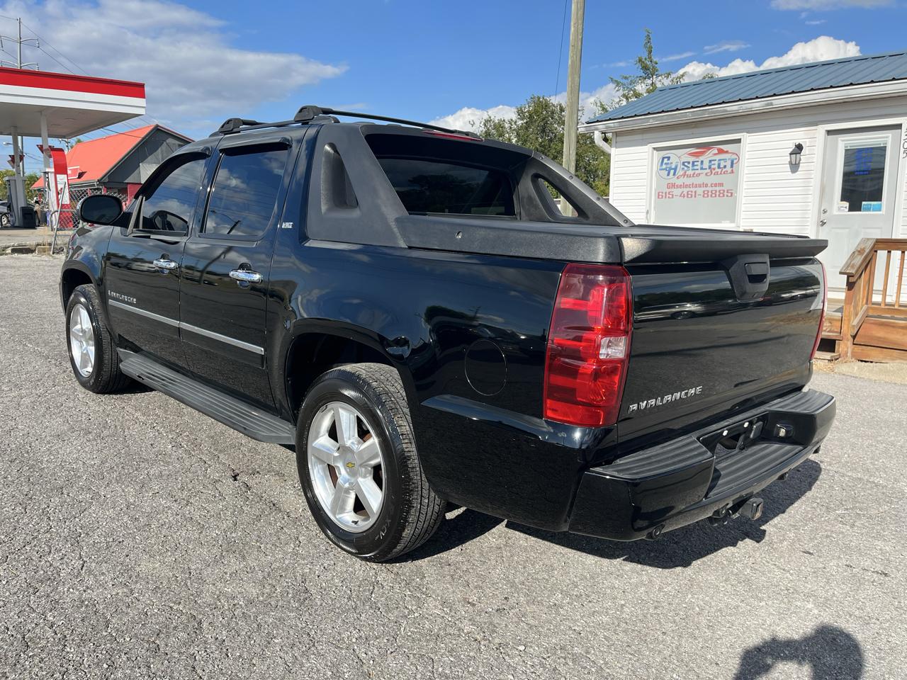 Chevrolet Avalanche 2WD Crew Cab 130" LTZ 2009