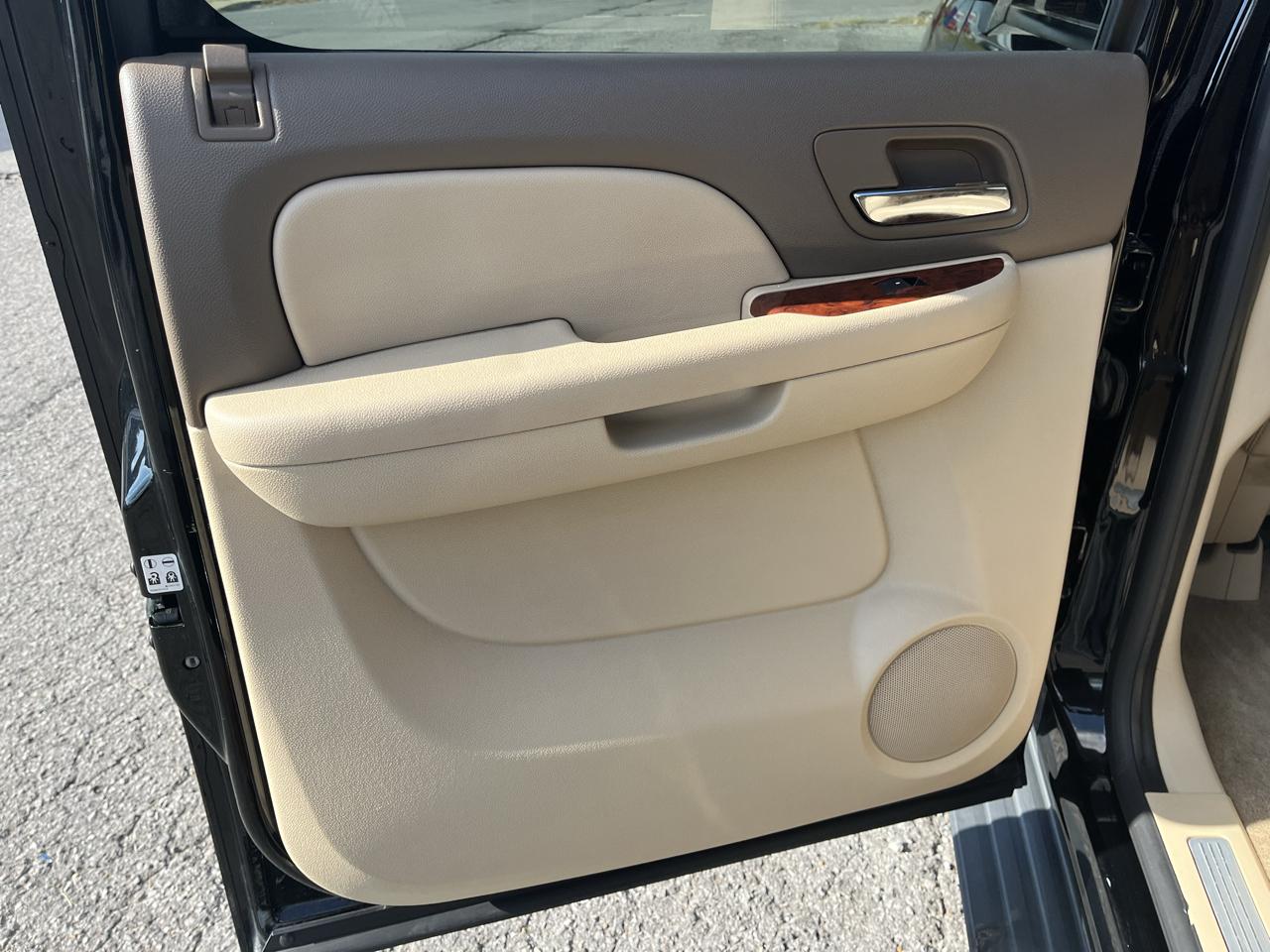 Chevrolet Avalanche 2WD Crew Cab 130" LTZ 2009