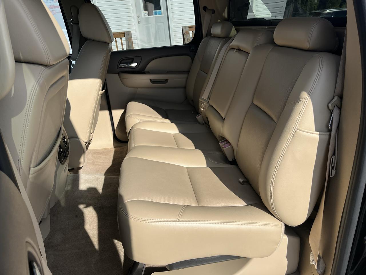 Chevrolet Avalanche 2WD Crew Cab 130" LTZ 2009