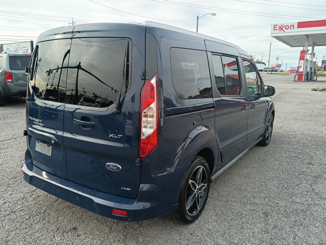 Ford Transit Connect Wagon XLT LWB w/Rear Symmetrical Doors 2018