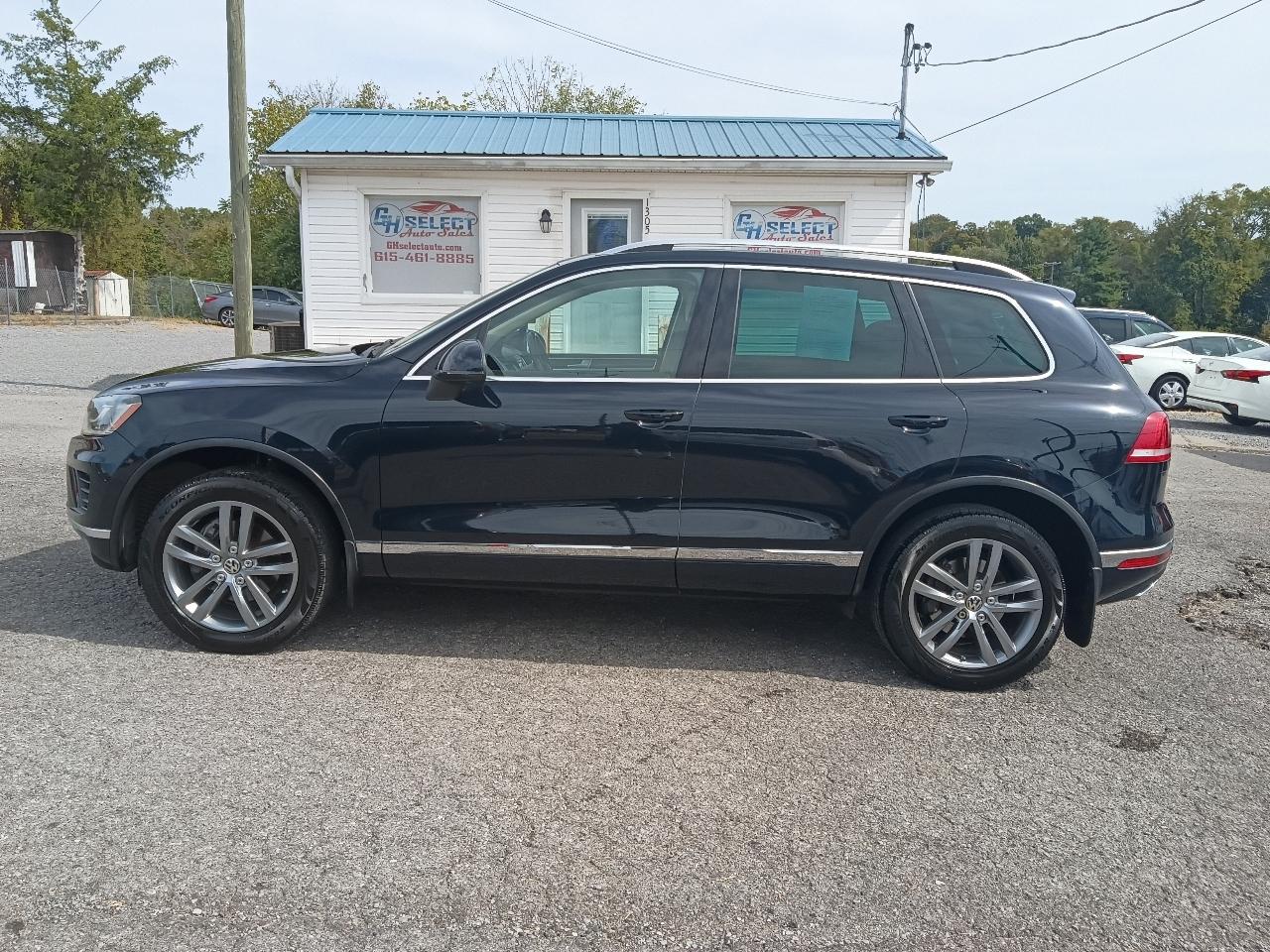 Volkswagen Touareg 4dr TDI Sport w/Technology 2015