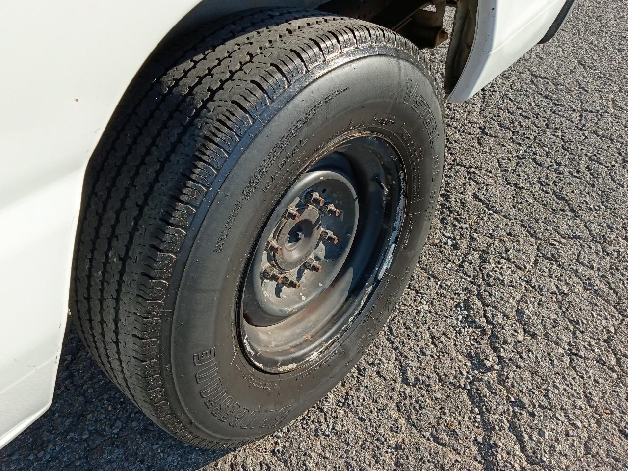 Ford Econoline Cargo Van E-150 Commercial 2014