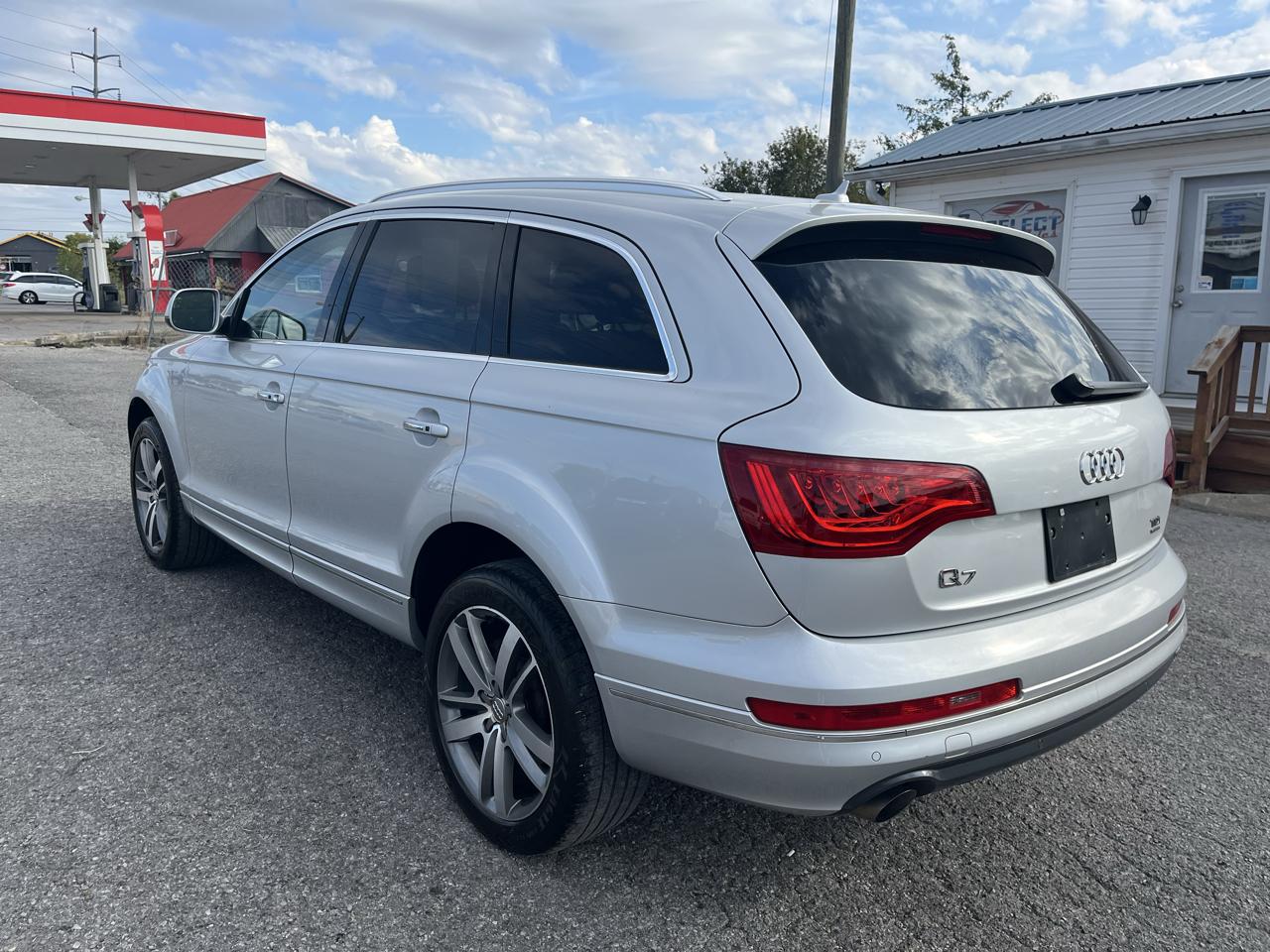 Audi Q7 quattro 4dr 3.0L TDI Prestige 2011