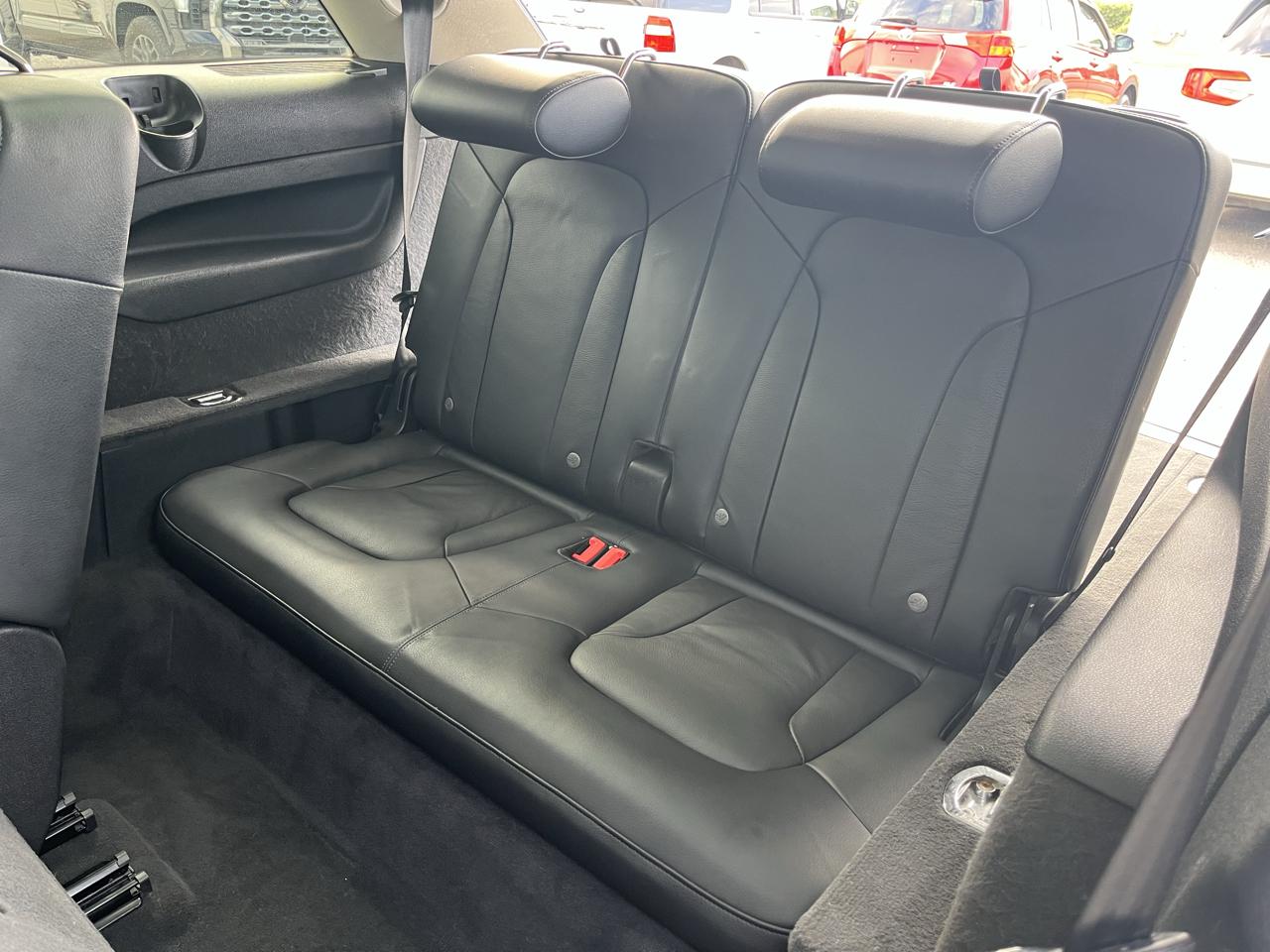 Audi Q7 quattro 4dr 3.0L TDI Prestige 2011