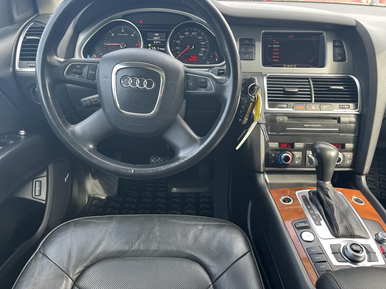 Audi Q7 quattro 4dr 3.0L TDI Prestige 2011