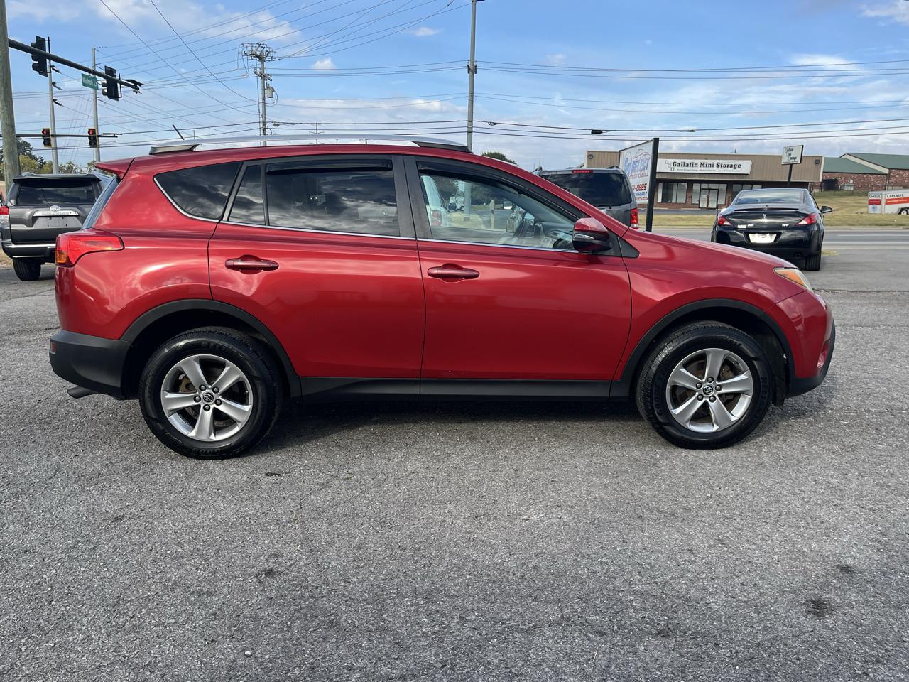 Toyota RAV4 AWD 4dr XLE (Natl) 2015
