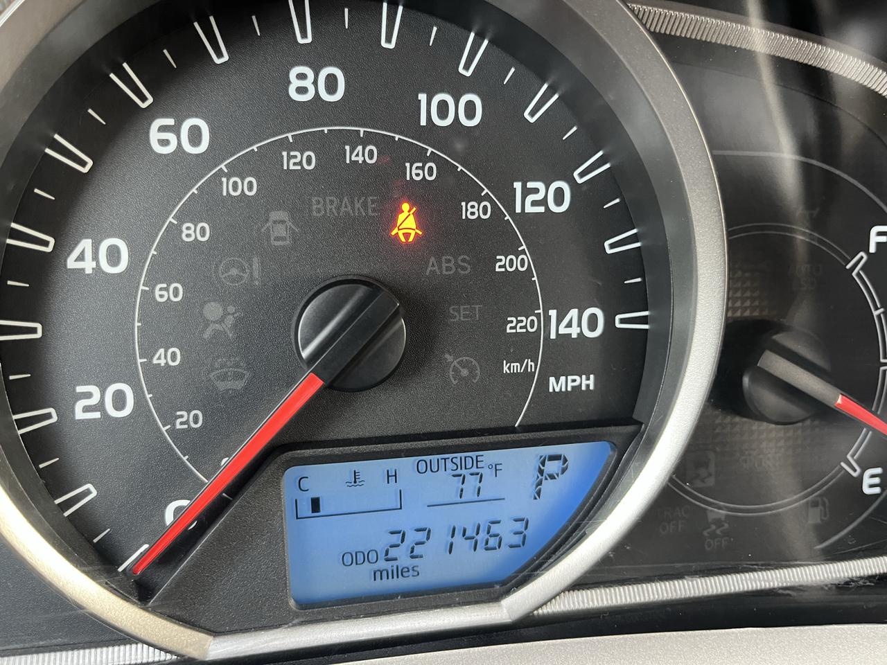 Toyota RAV4 AWD 4dr XLE (Natl) 2015