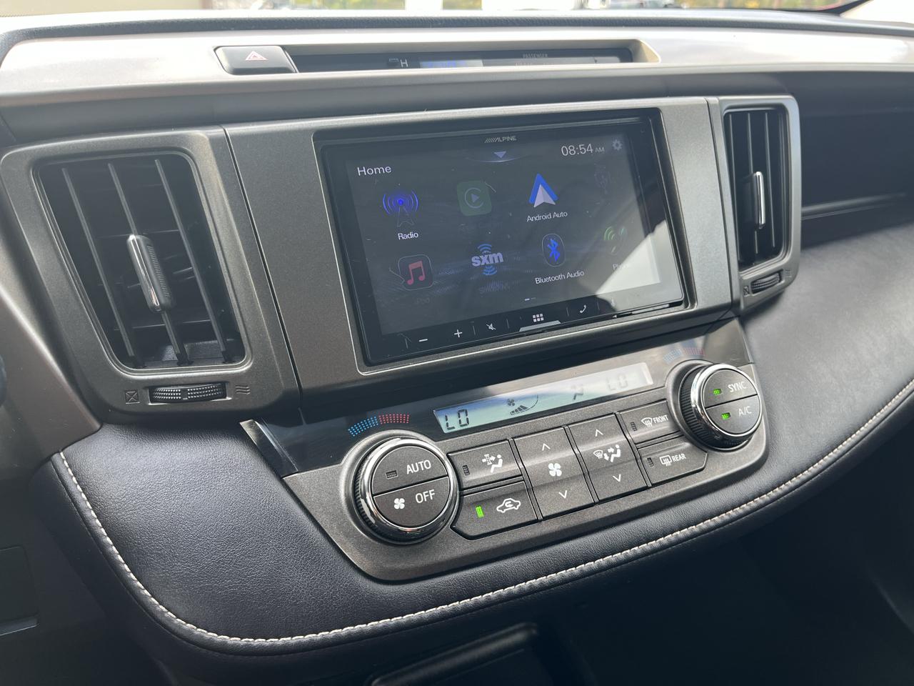 Toyota RAV4 AWD 4dr XLE (Natl) 2015