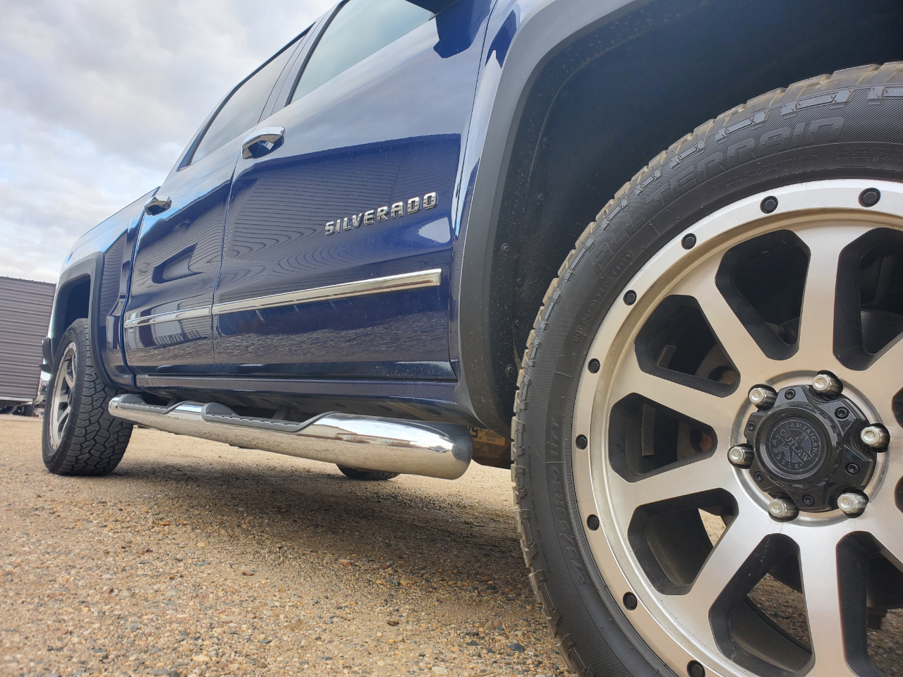2014 Chevrolet Silverado 1500 LTZ photo 3