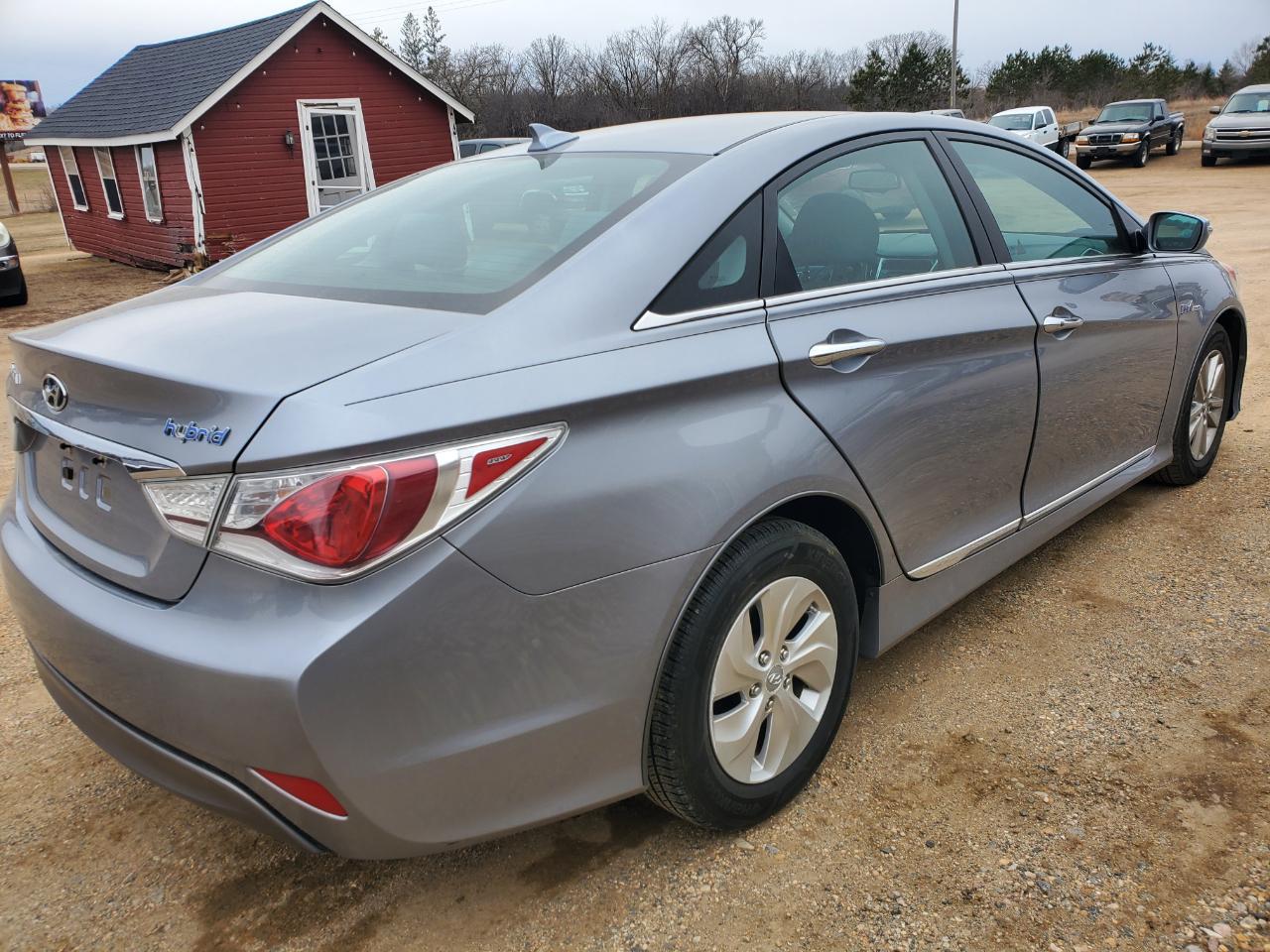 Hyundai Sonata Hybrid 4dr Sdn 2015