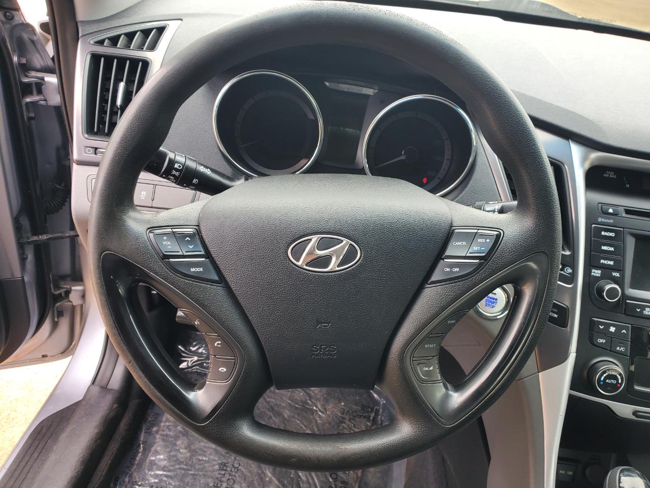 Hyundai Sonata Hybrid 4dr Sdn 2015