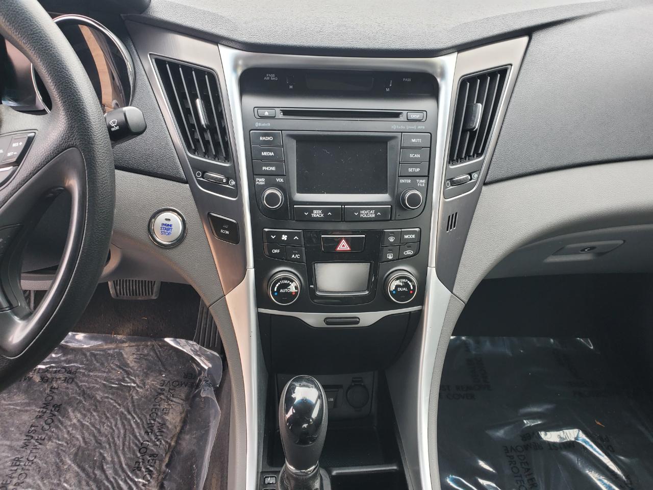 Hyundai Sonata Hybrid 4dr Sdn 2015